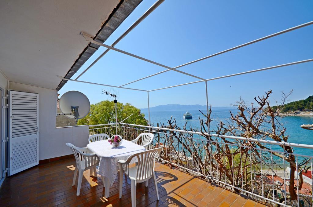 Apartment Ksenija Drvenik  Buitenkant foto