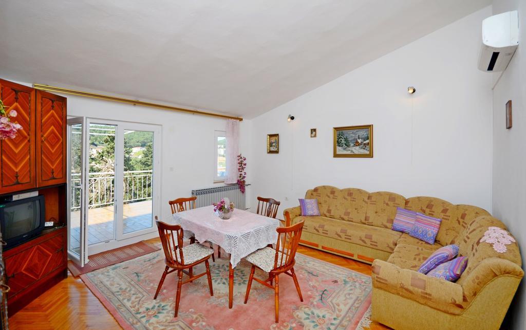 Apartment Ksenija Drvenik  Buitenkant foto