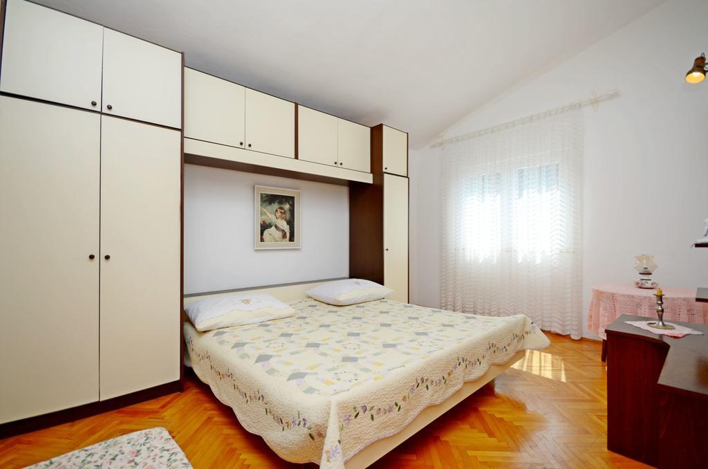 Apartment Ksenija Drvenik  Buitenkant foto
