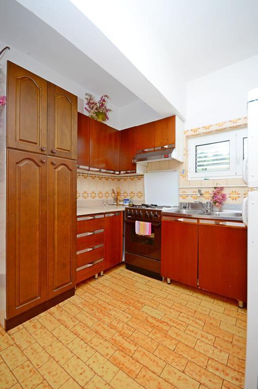 Apartment Ksenija Drvenik  Buitenkant foto